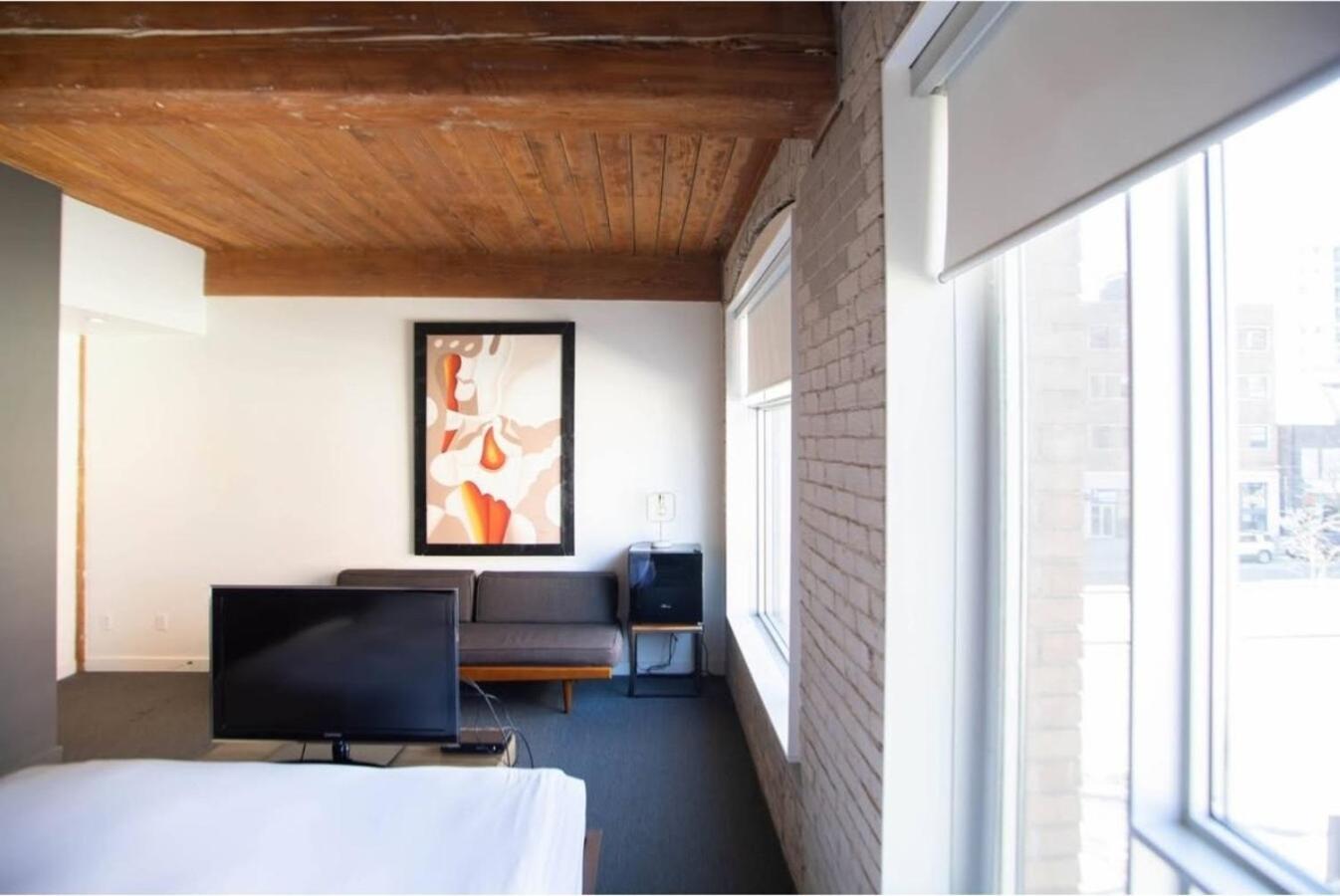 Hotel Ocho Toronto Luaran gambar